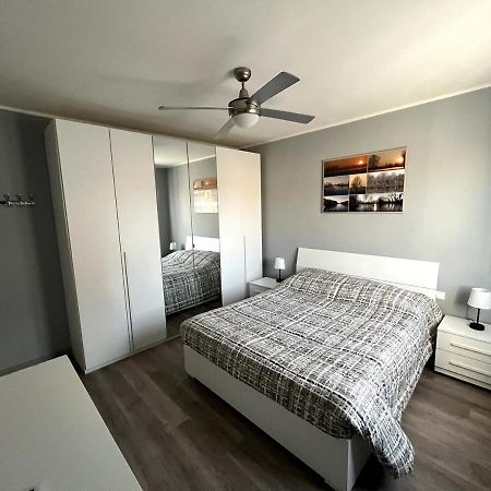 Bilocale Con Netflix Incluso Apartment Lodi Exterior photo